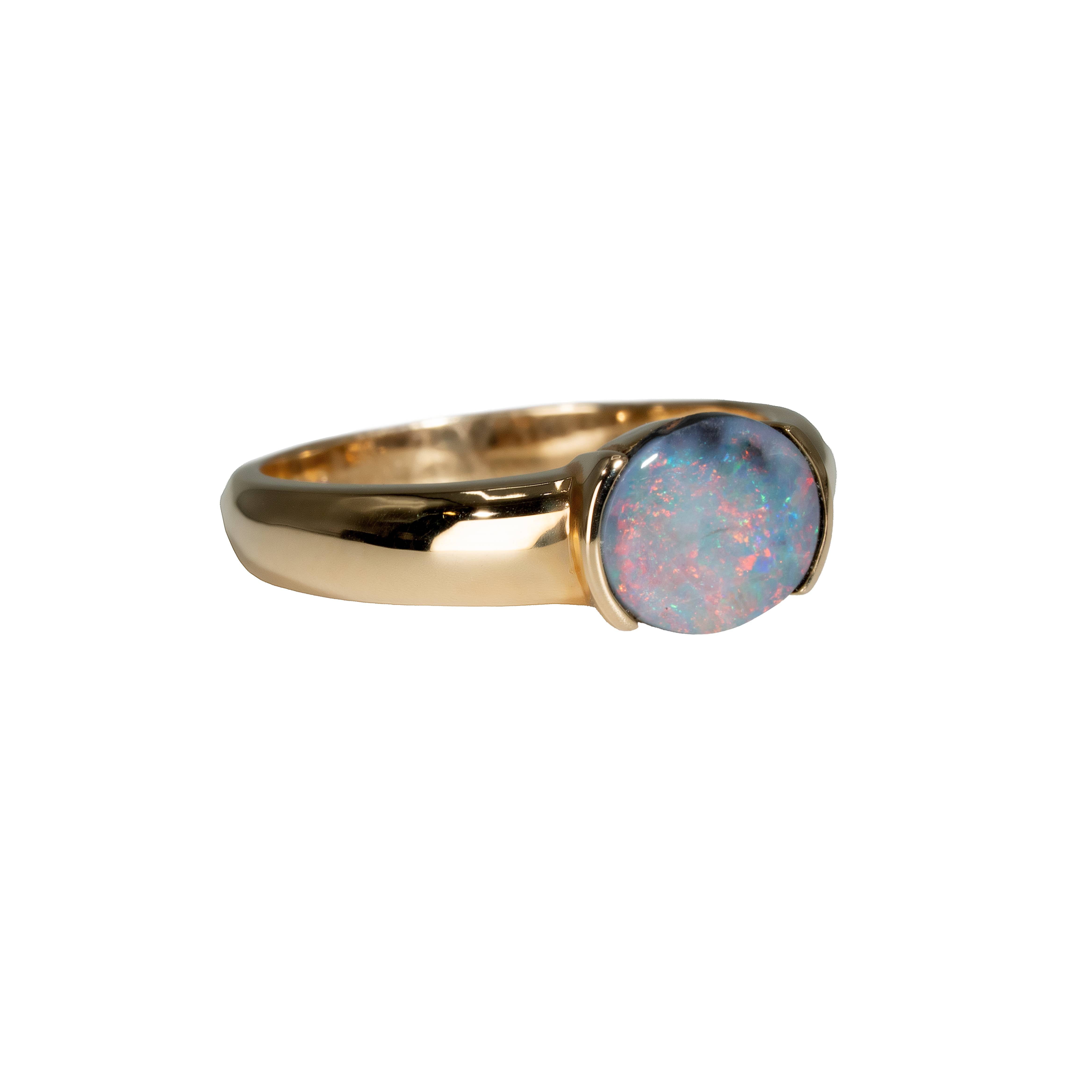 Black Opal Ring in 14K Yellow Gold - Multicolour