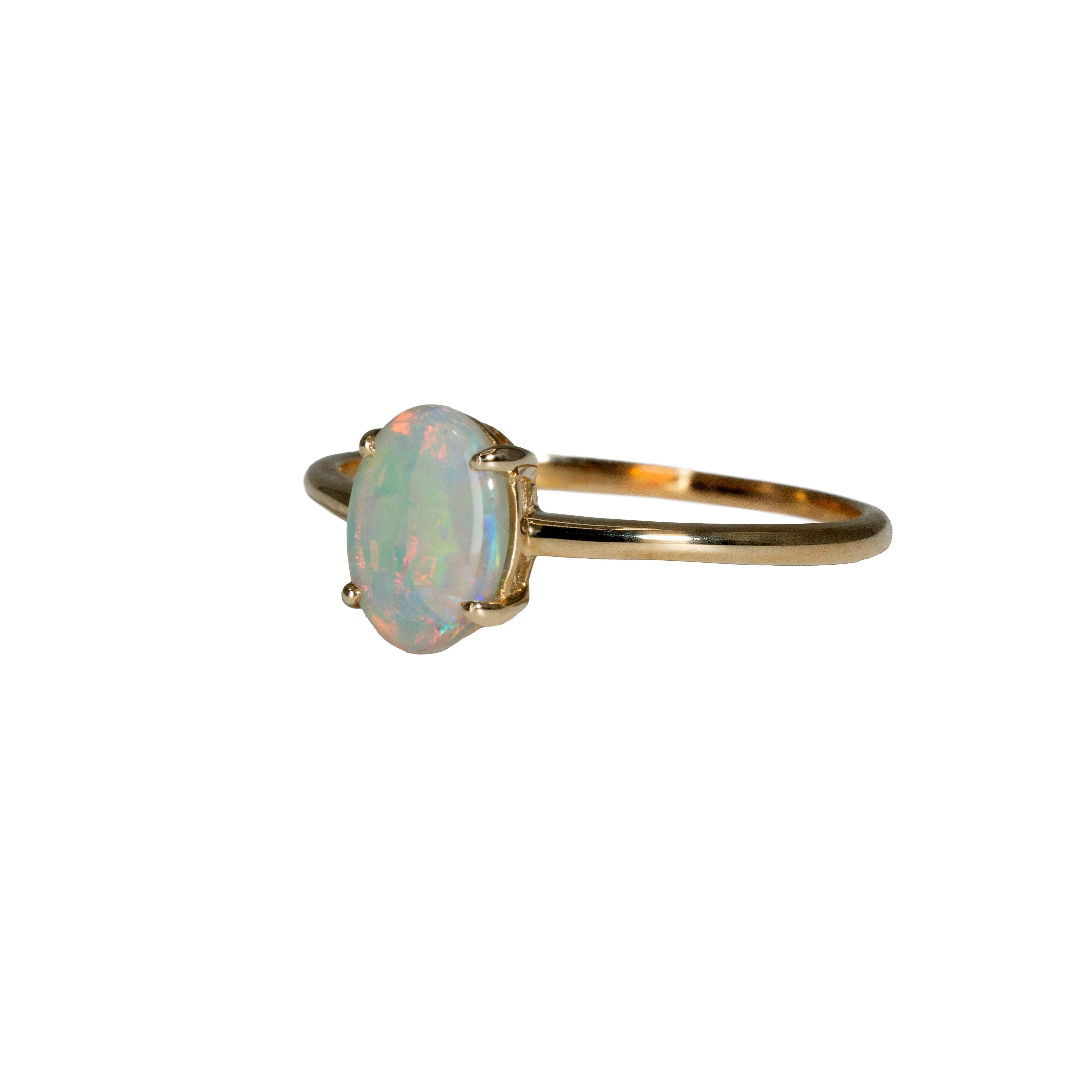 Light Opal Ring in 9K Yellow Gold - Multicolour