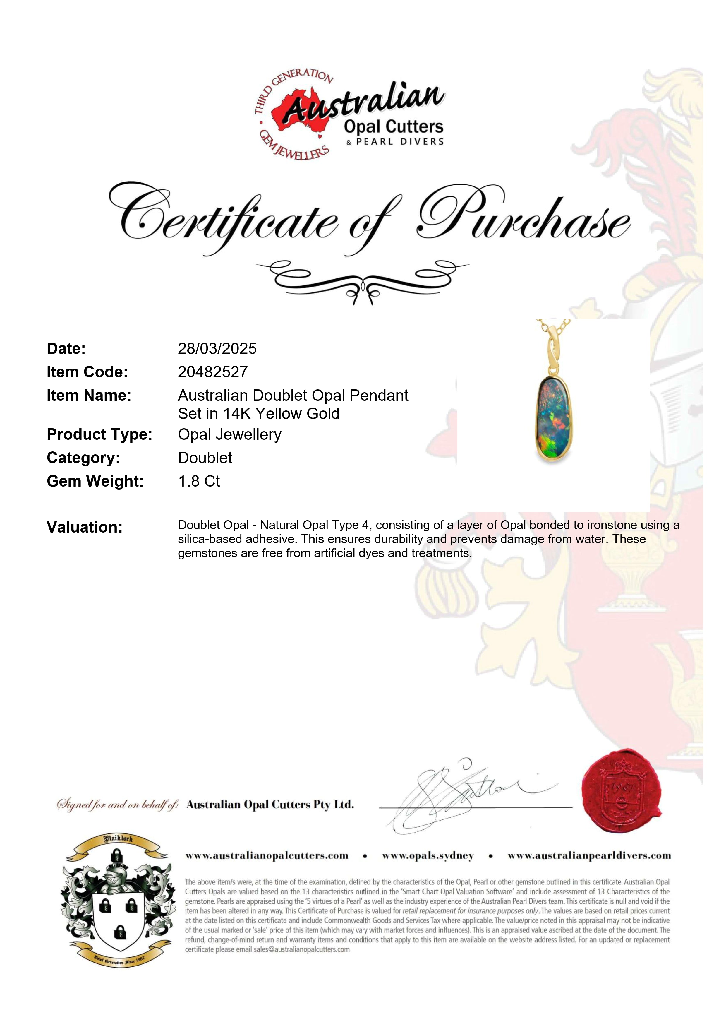 Doublet Opal Pendant in 14K Yellow Gold - Multicolour