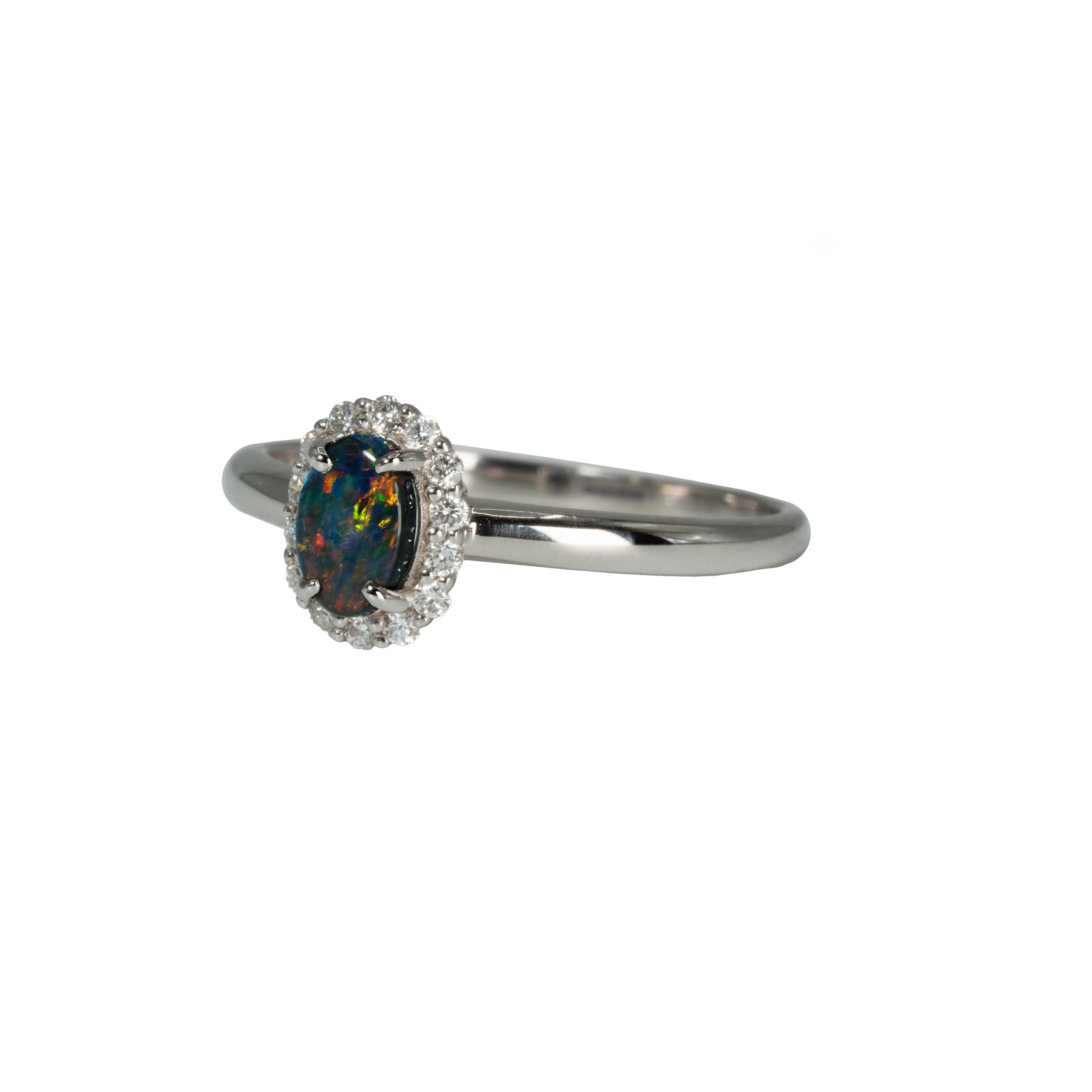 Black Opal Ring in 18K White Gold - Multicolour