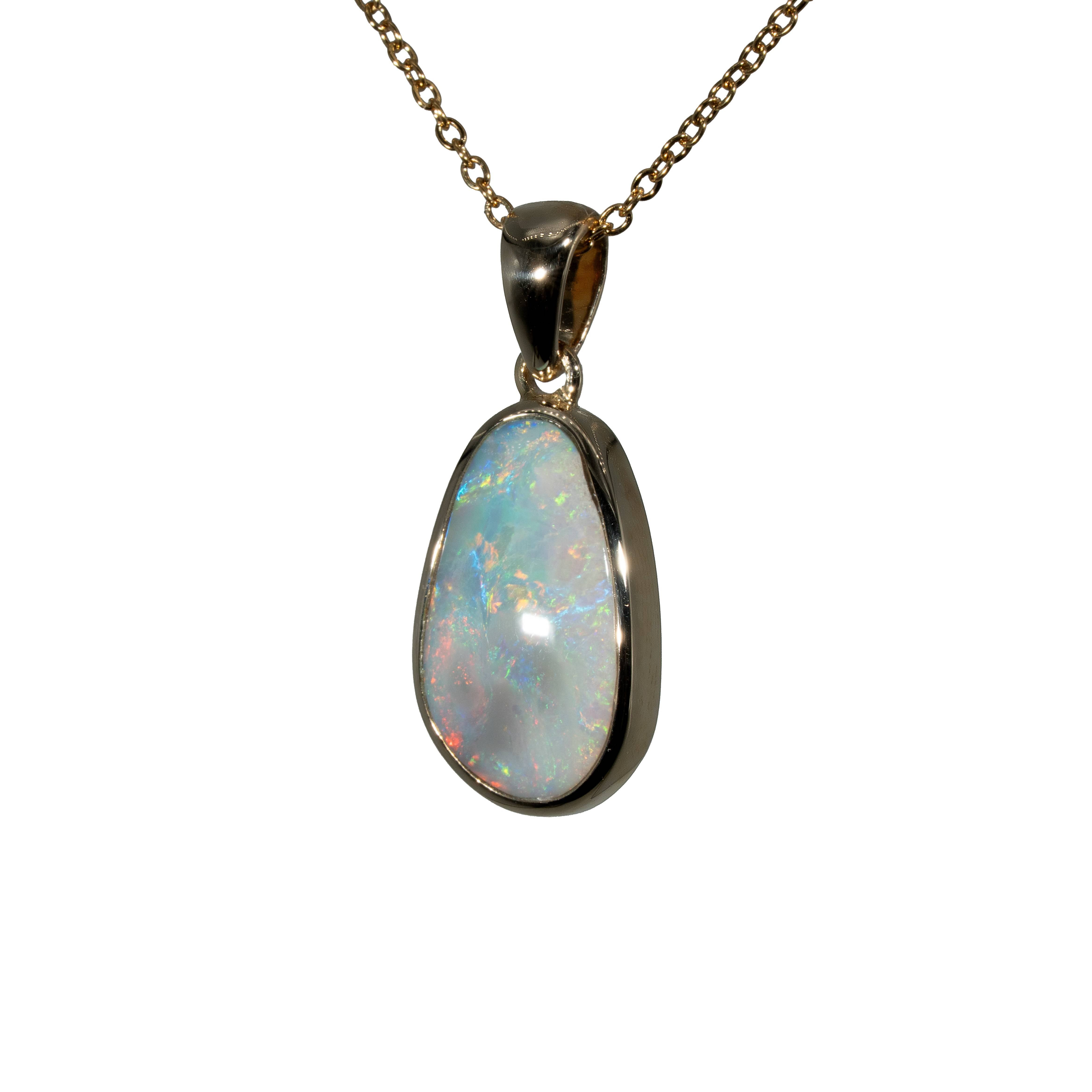Light Opal Pendant in 9K Yellow Gold - Multicolour