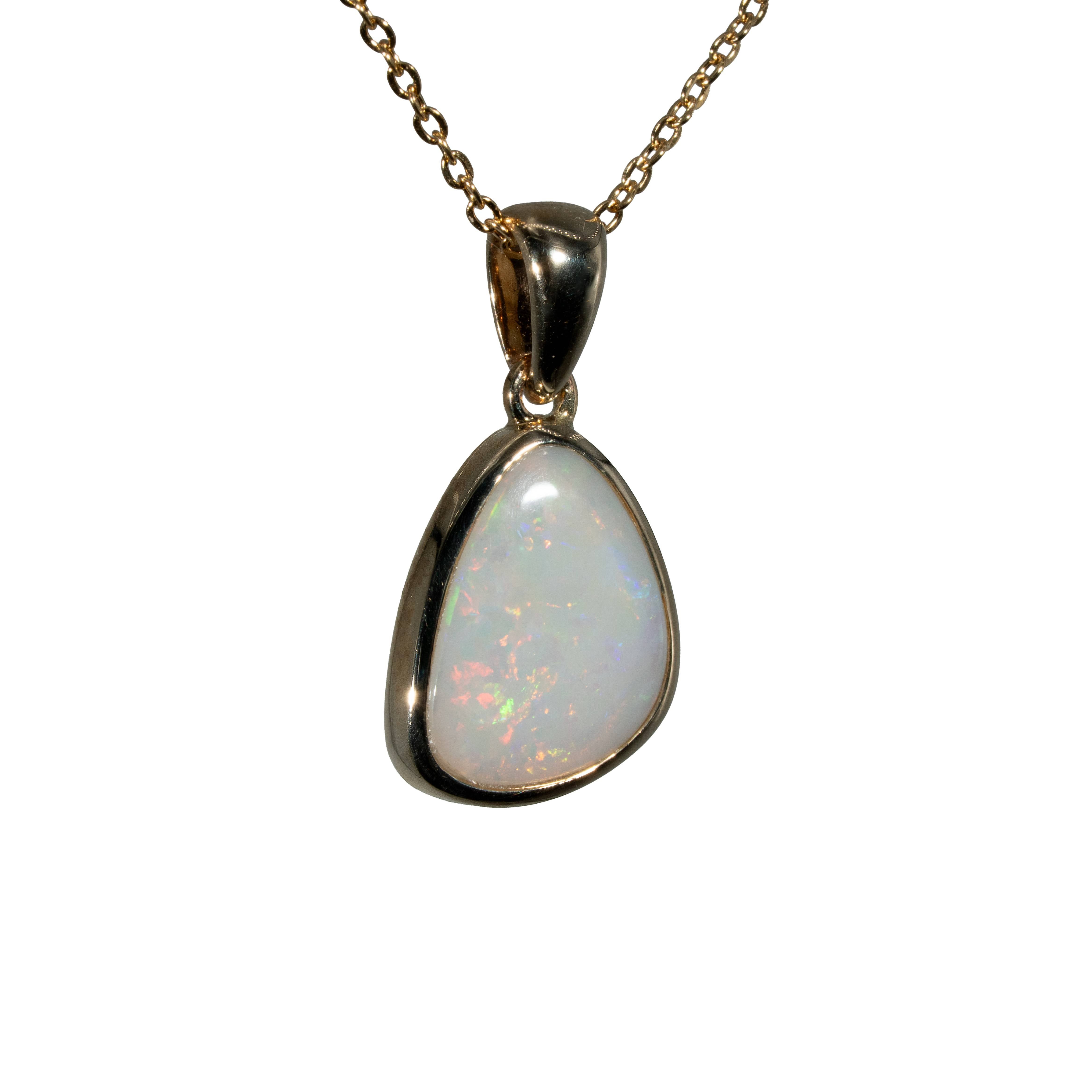 Light Opal Pendant in 9K Yellow Gold - Multicolour