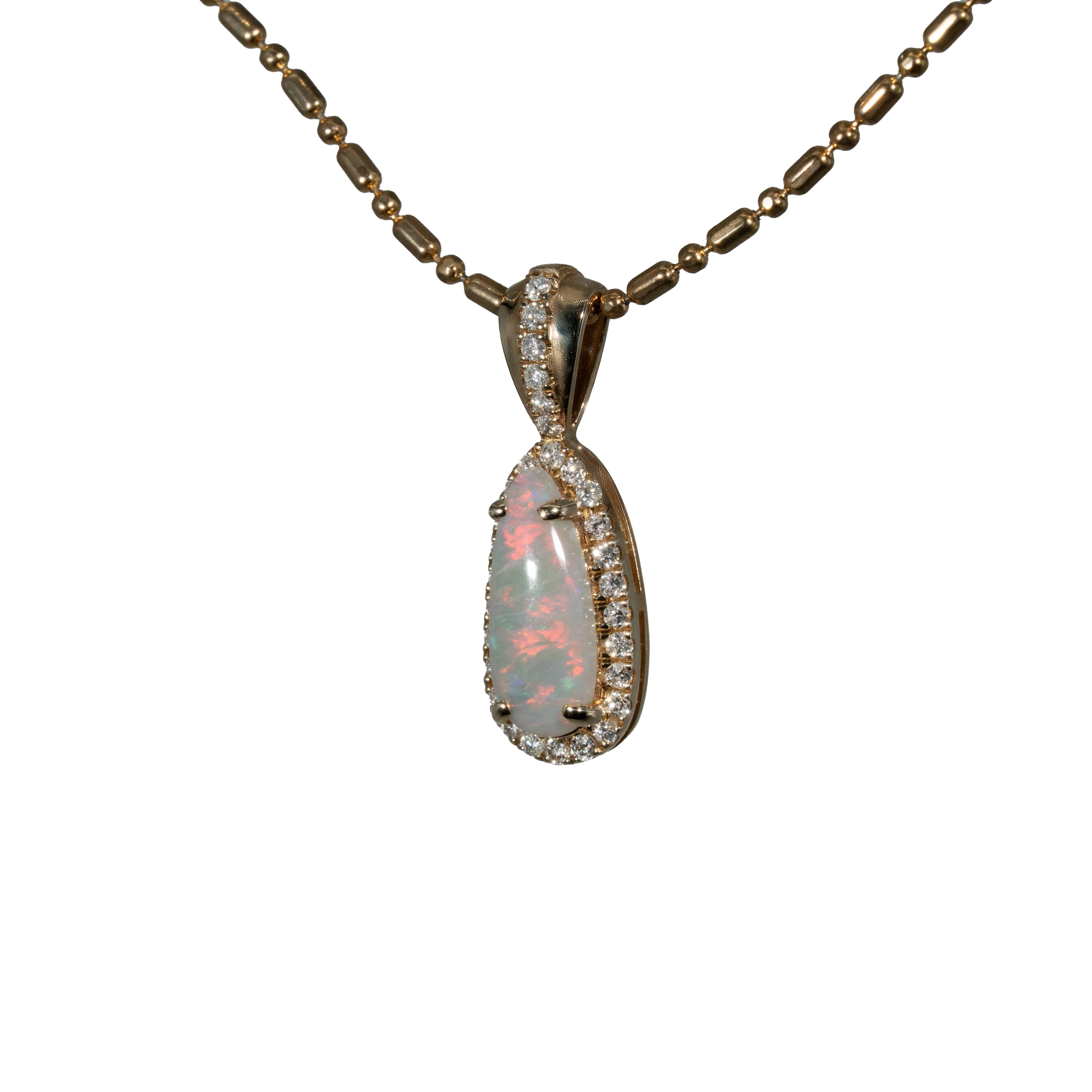 Black Opal Pendant in 9K Yellow Gold - Multicolour