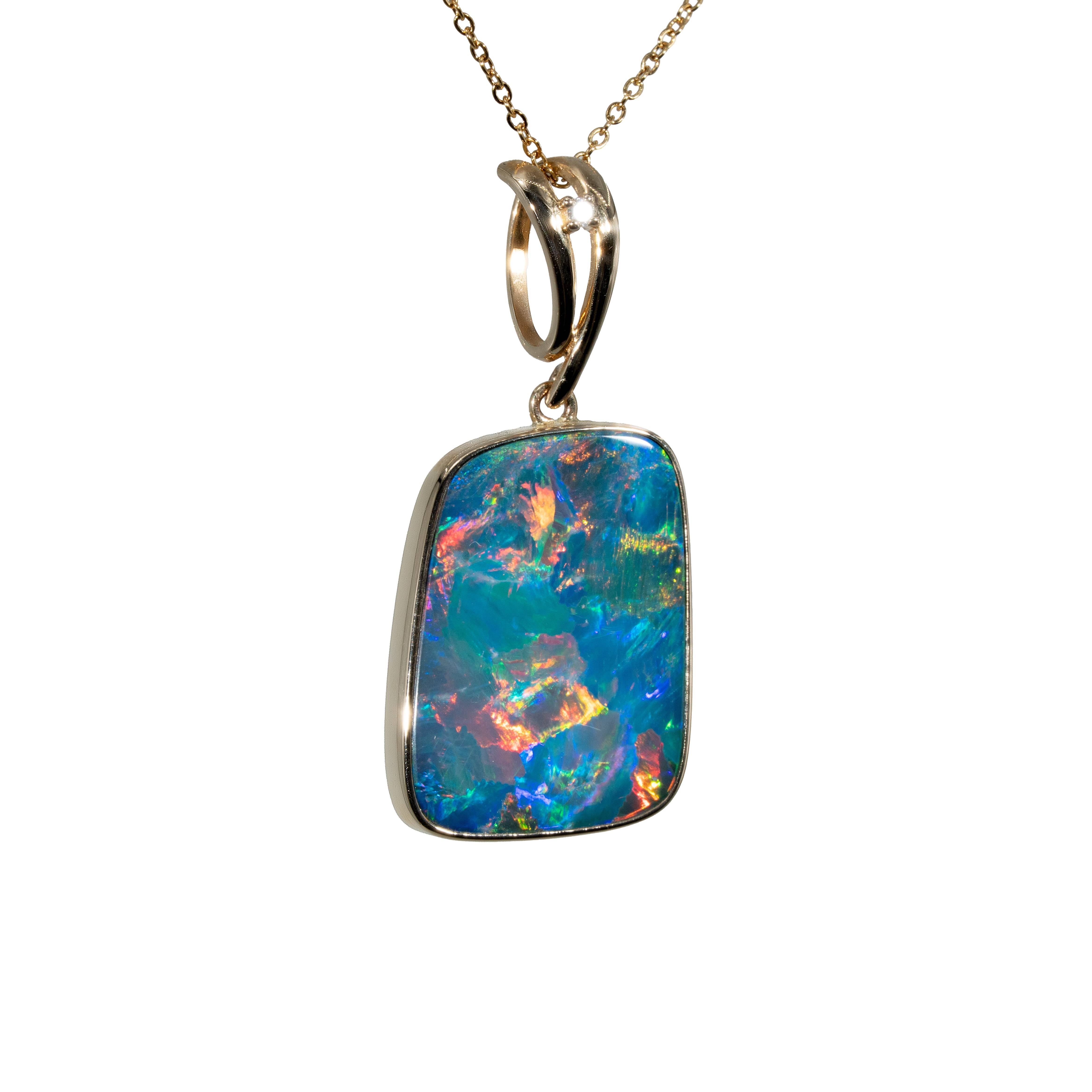 Doublet Opal Pendant in 14K Yellow Gold - Multicolour