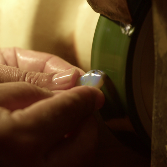 Opal Shaping & Polishing