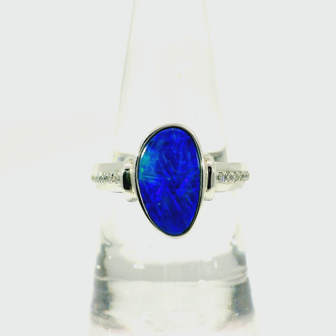 Doublet Opal Ring in 925 Sterling Silver - Green-Blue