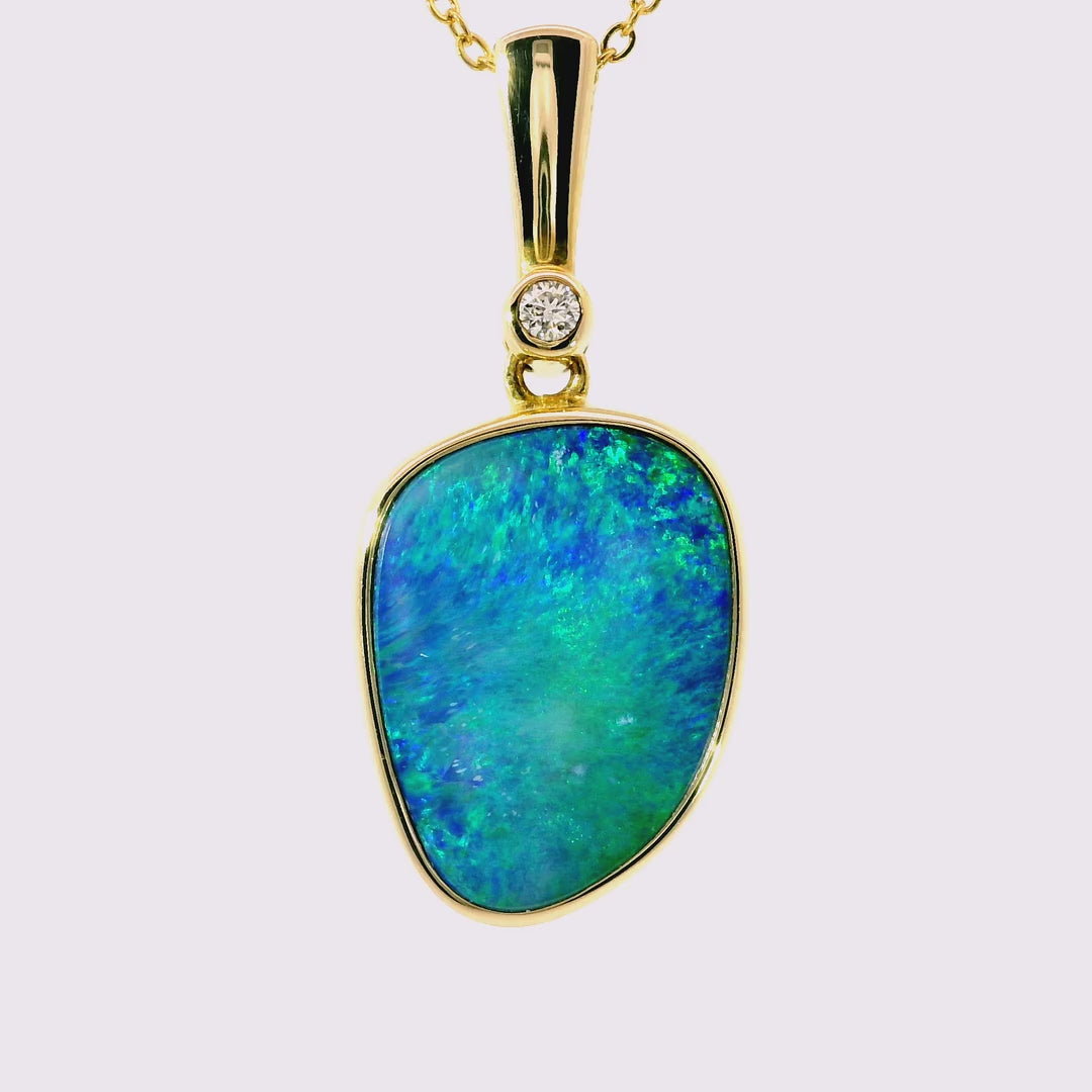 Doublet Opal Pendant in 14K Yellow Gold - Green-Blue