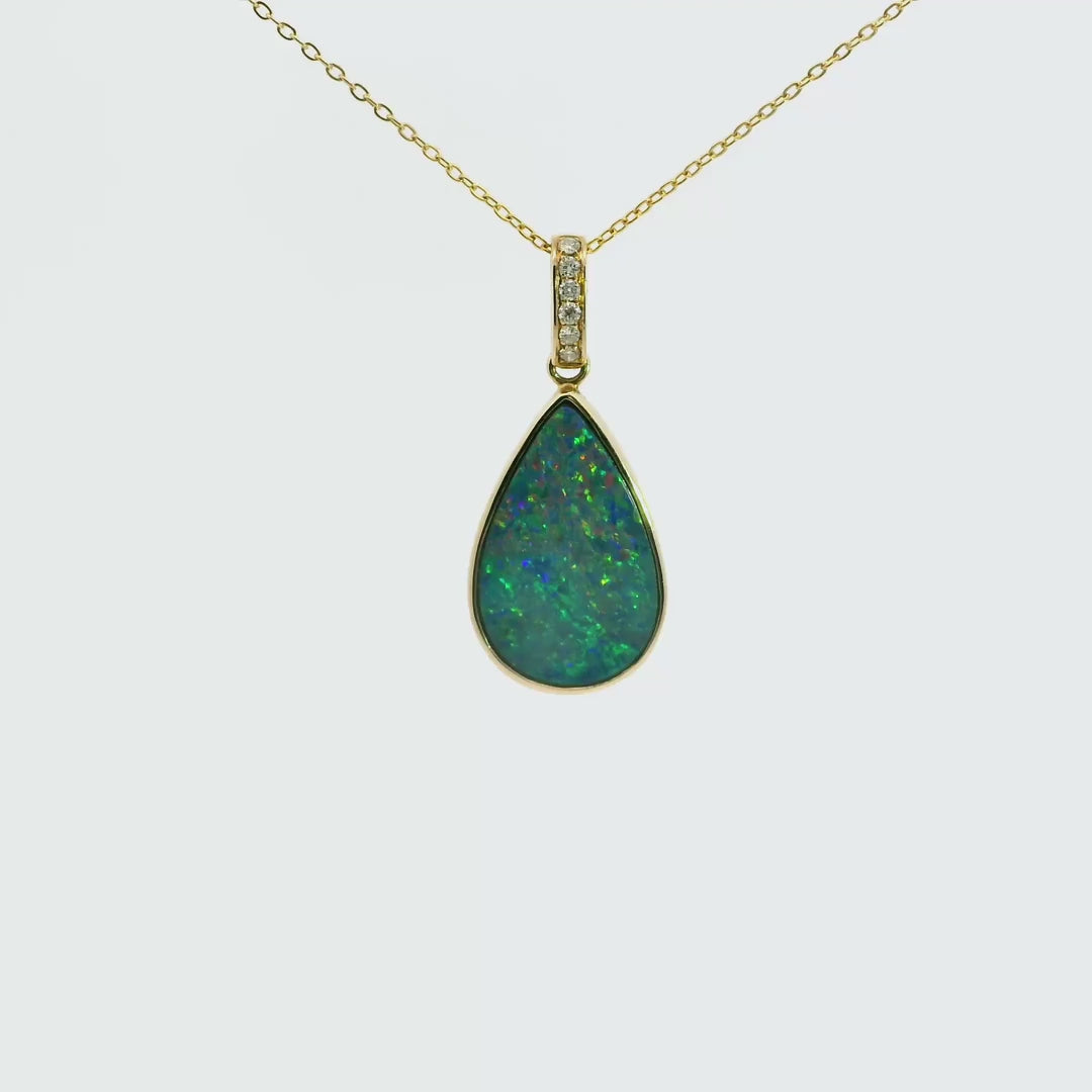 Doublet Opal Pendant in 14K Yellow Gold - Multicolour