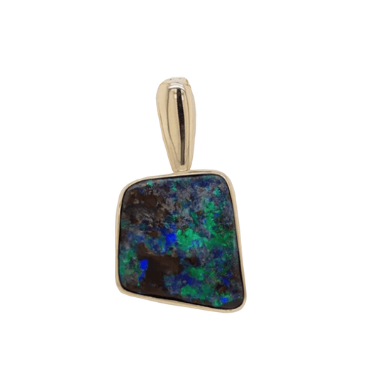 Colour Aberration in Opal - Australian Opal Cutters and Pearl Divers