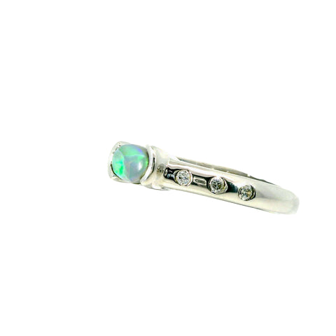 Black Opal Ring in 925 Sterling Silver - Green-Blue