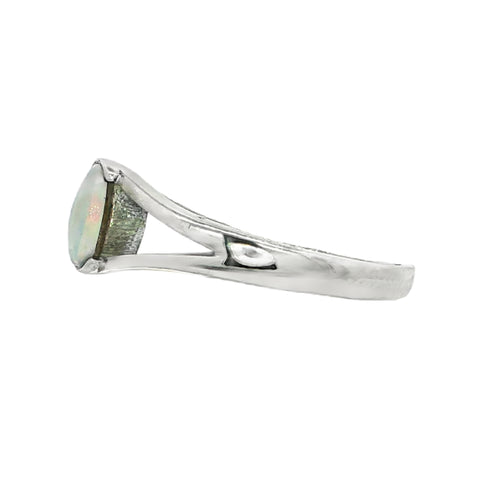 Light Opal Ring in Stainless Steel - Multicolour