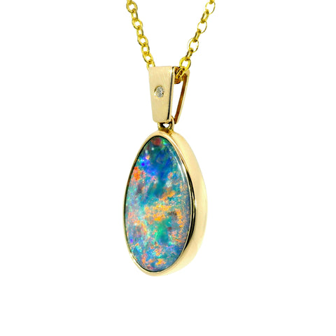 Doublet Opal Pendant in 14K Yellow Gold - Multicolour