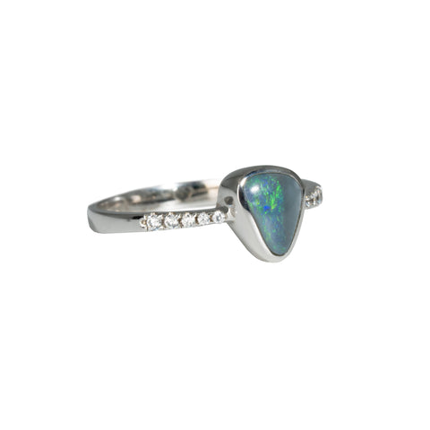 Black Opal Ring in 925 Sterling Silver - Green-Blue