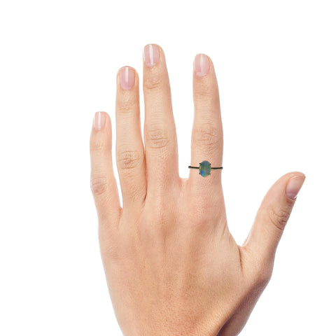 Black Opal Ring in 9K Yellow Gold - Multicolour