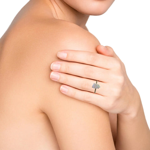 Black Opal Ring in 9K Yellow Gold - Multicolour