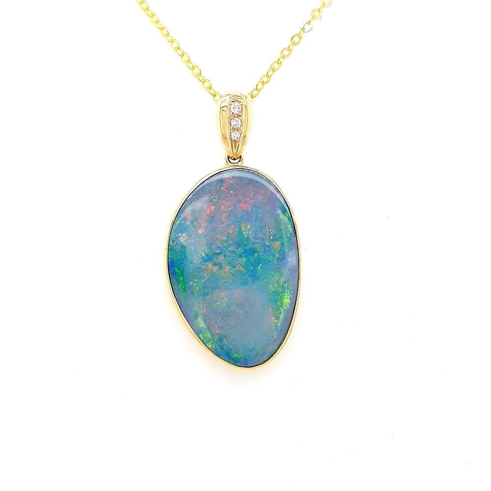 Australian Doublet Opal Pendant Set in 14K Yellow Gold