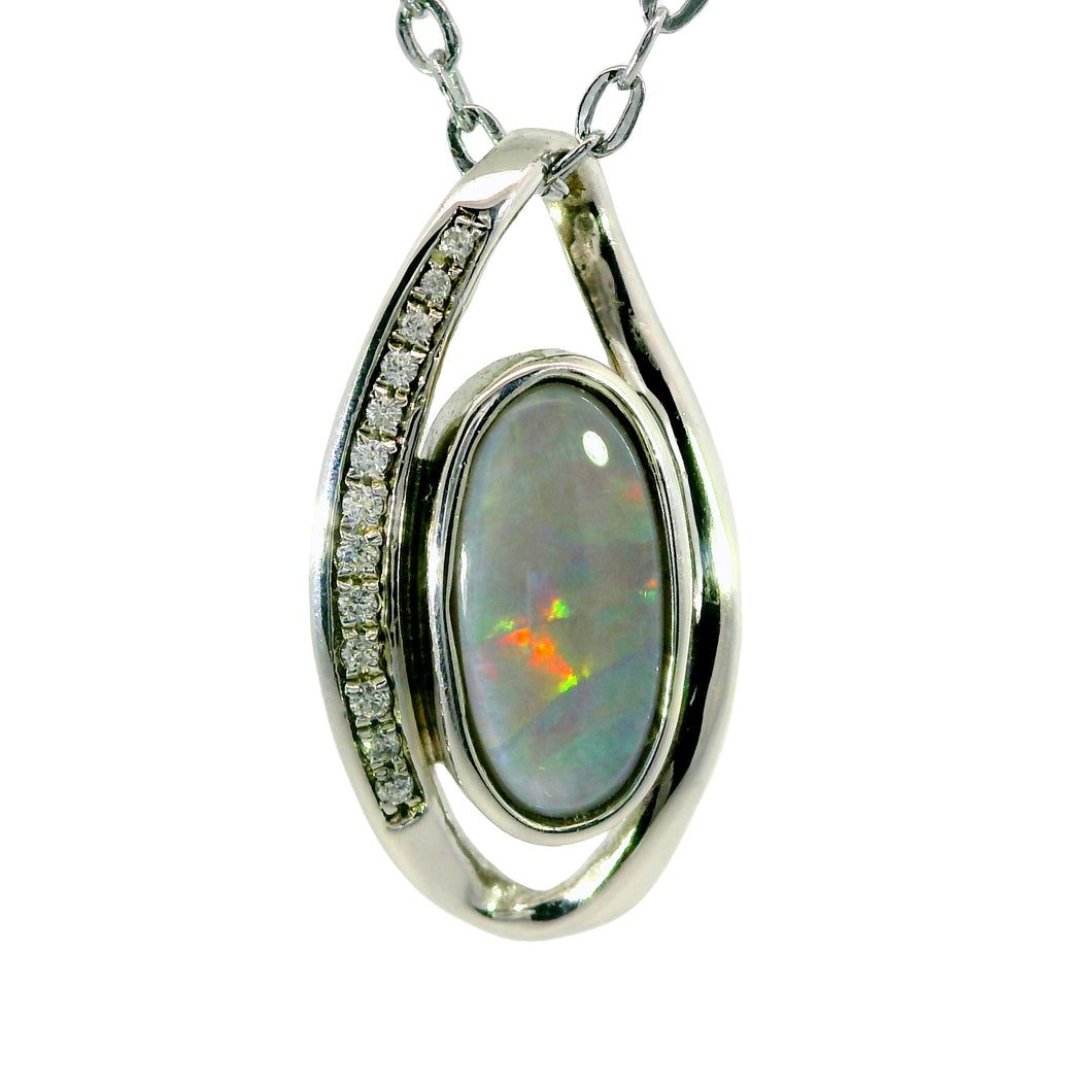 Black Opal Pendant in 925 Sterling Silver - Multicolour