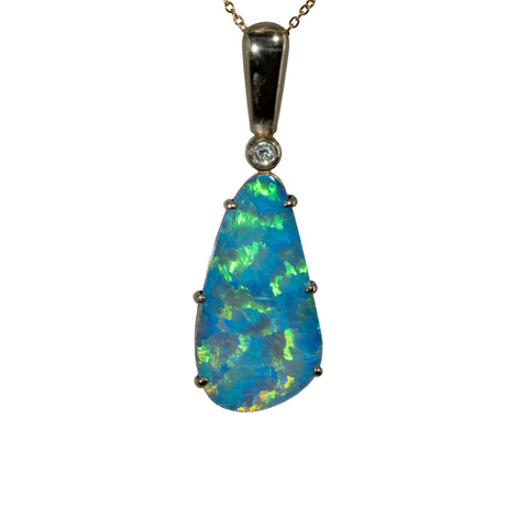 Doublet Opal Pendant in 9K Yellow Gold - Multicolour