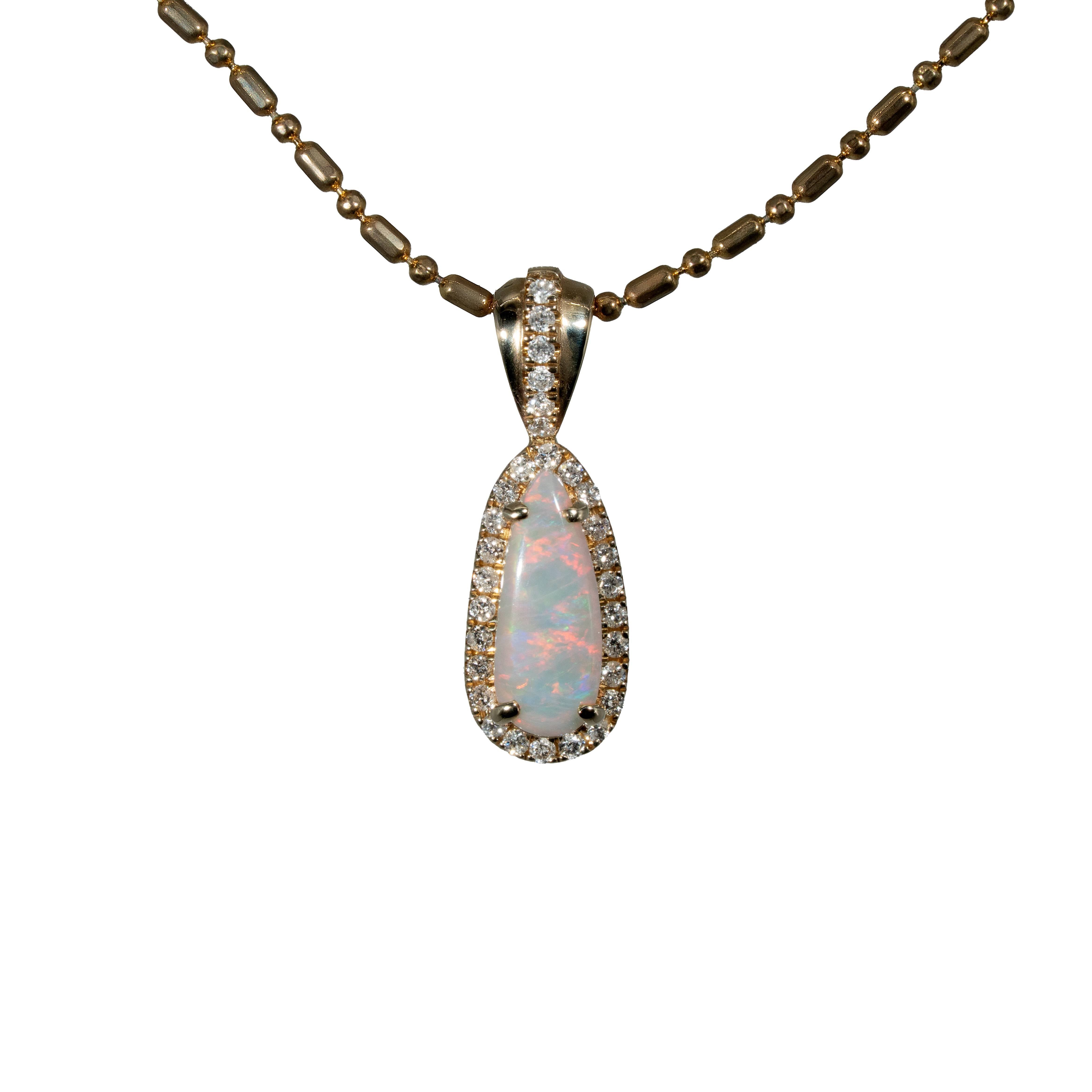 Black Opal Pendant in 9K Yellow Gold - Multicolour