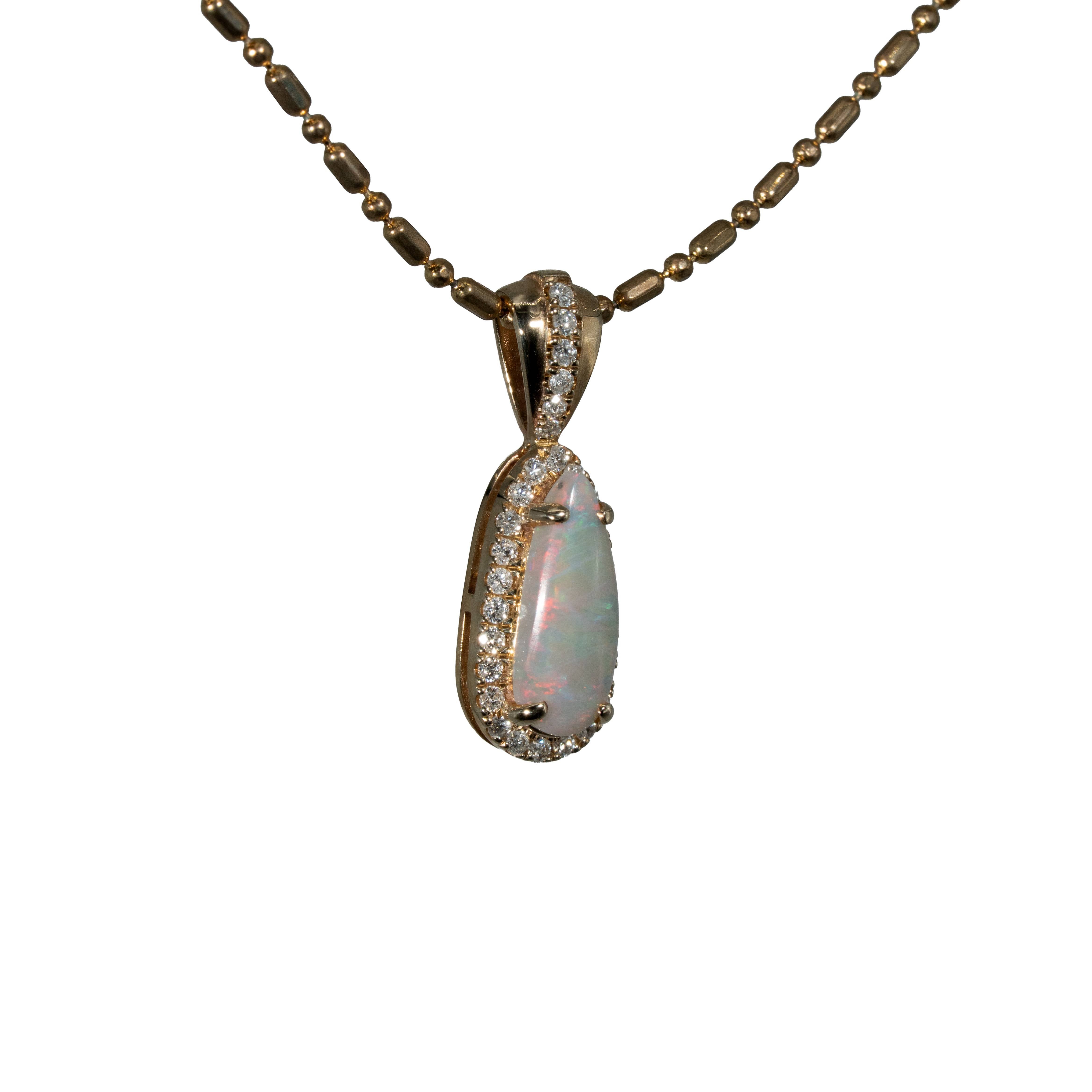Black Opal Pendant in 9K Yellow Gold - Multicolour