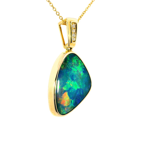 Doublet Opal Pendant in 14K Yellow Gold - Multicolour