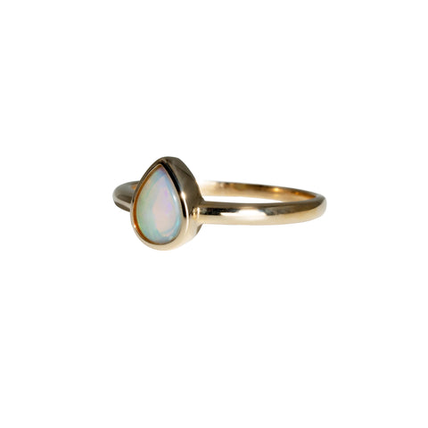 Light Opal Ring in 14K Yellow Gold - Multicolour