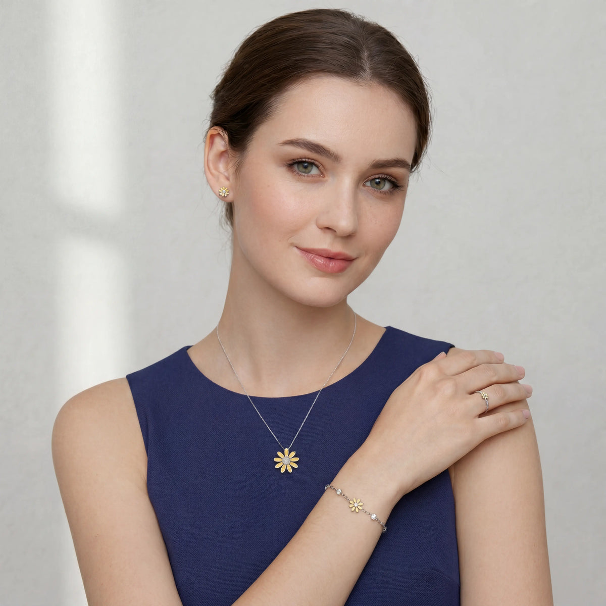 Light Opal Daisy Signature Set