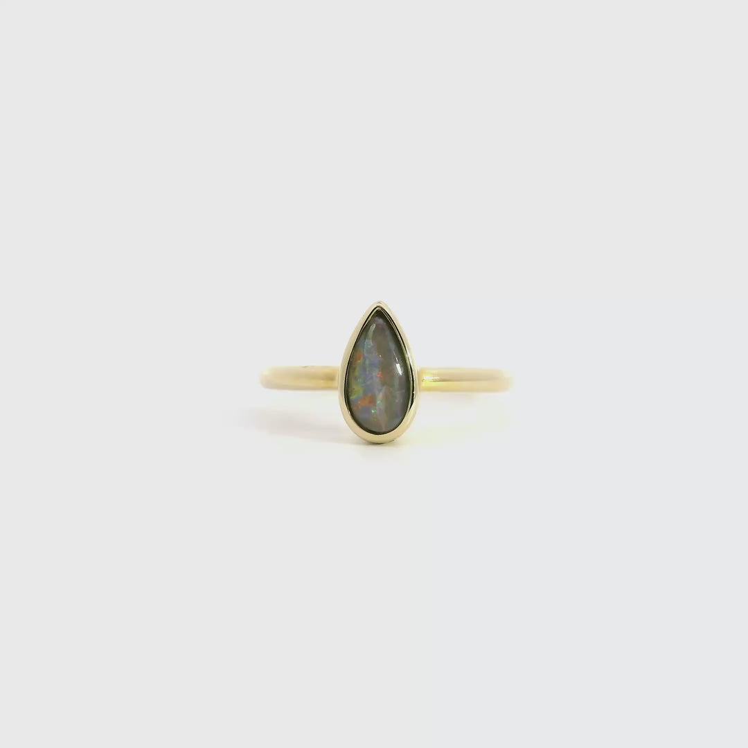 Dark Opal Ring in 14K Yellow Gold - Multicolour