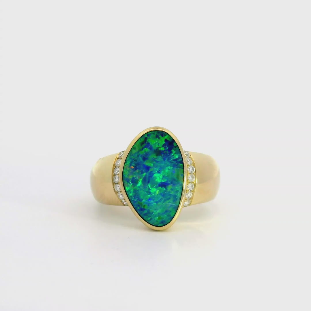 Doublet Opal Men's Ring in 14K Yellow Gold - Multicolour