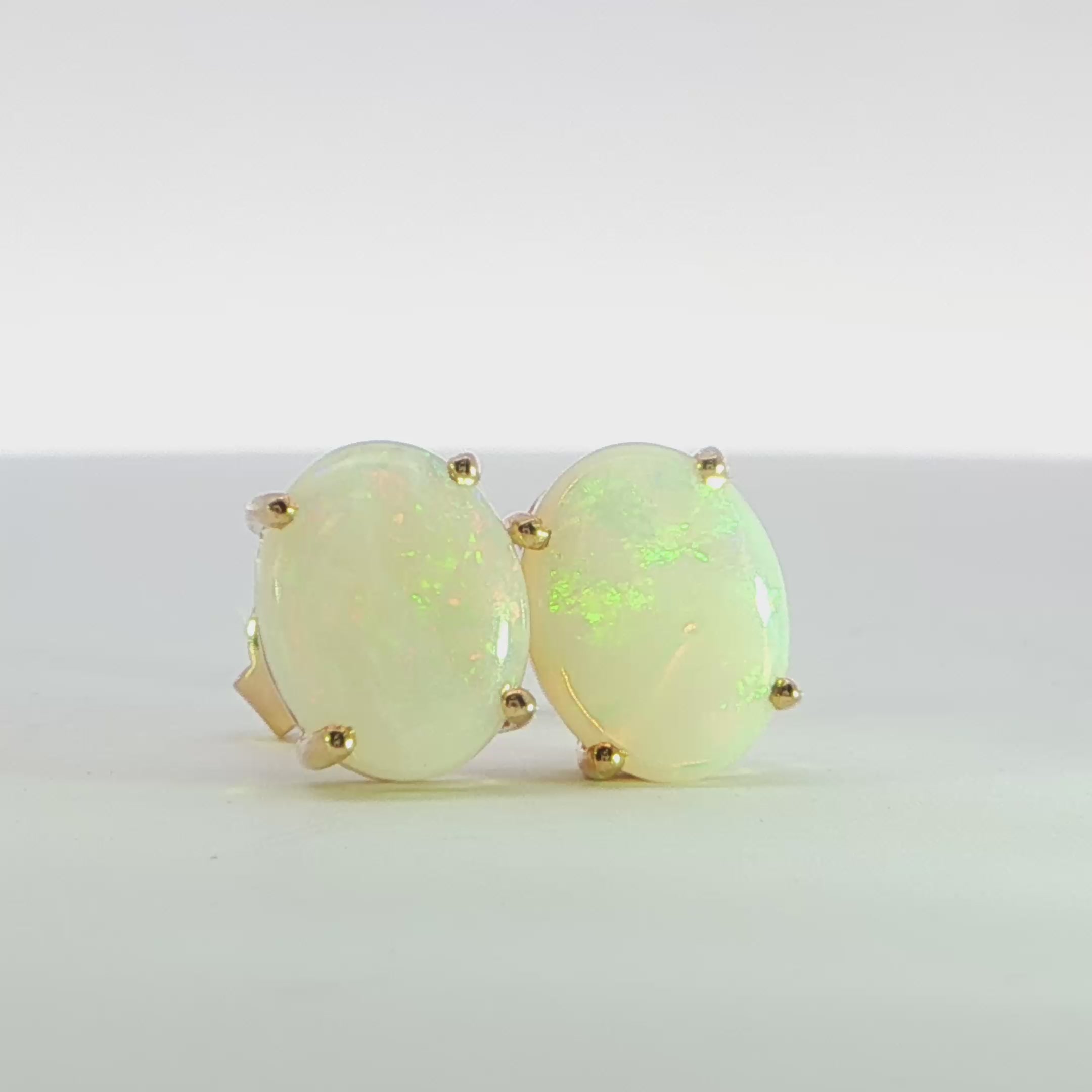 Light Opal Earring in 9K Yellow Gold - Multicolour