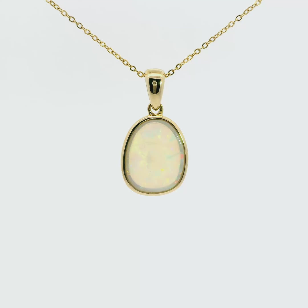 Light Opal Pendant in 9K Yellow Gold - Multicolour