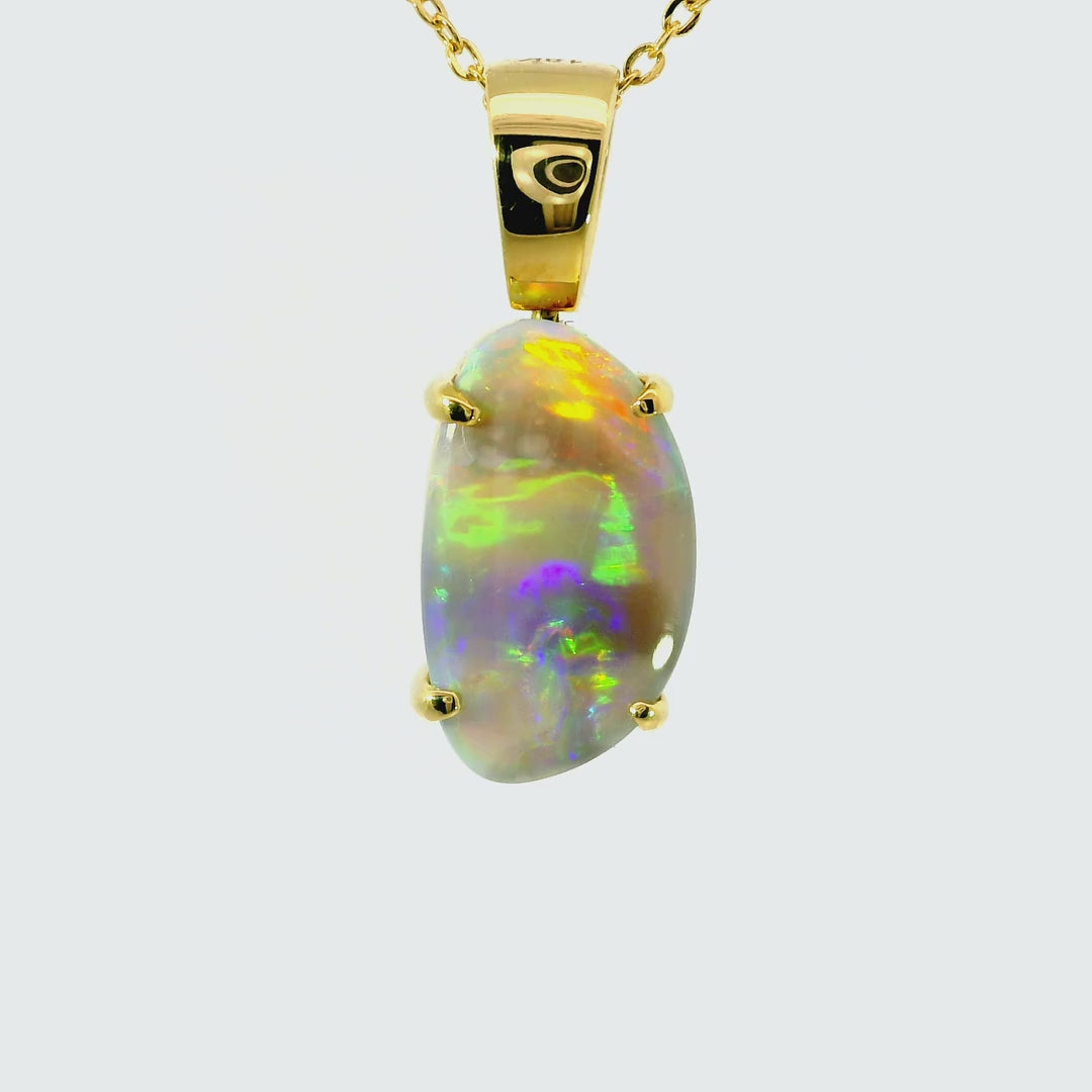 Dark Opal Pendant in 18K Yellow Gold - Multicolour