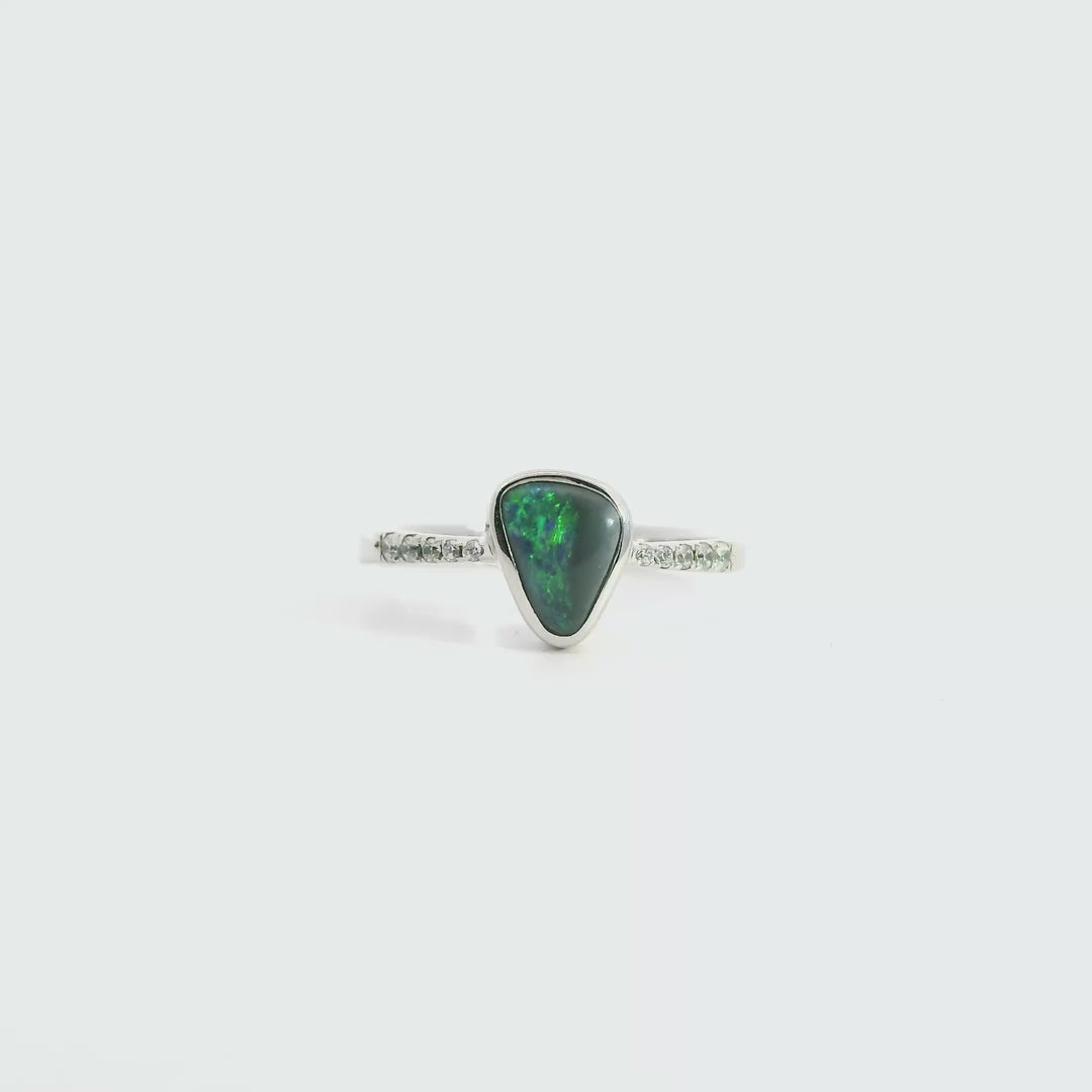 Black Opal Ring In 925 Sterling Silver - Green-Blue