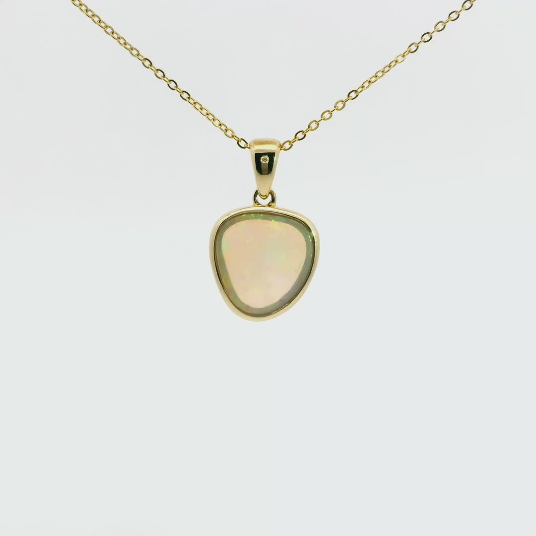 Light Opal Pendant in 9K Yellow Gold - Multicolour