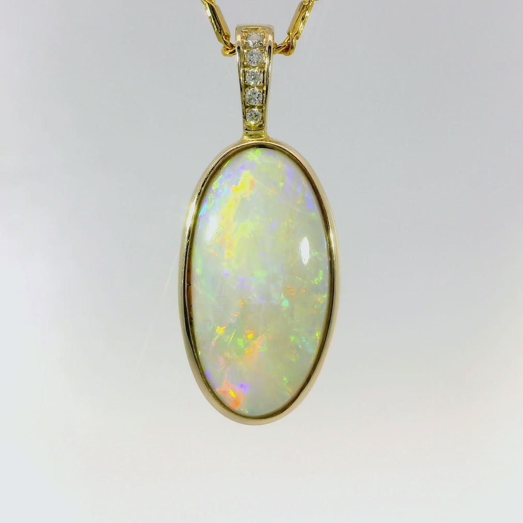 Light Opal Pendant in 14K Yellow Gold - Multicolour