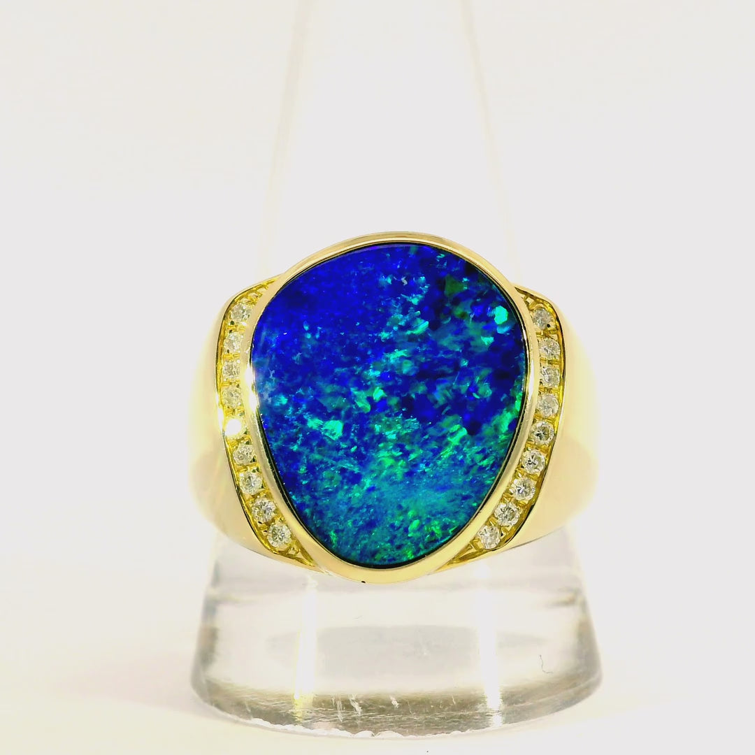 Doublet Opal Men's Ring in 14K Yellow Gold - Green-Blue