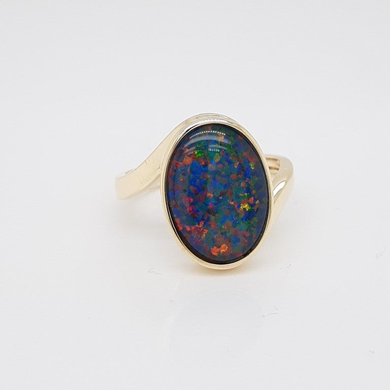 Australian Opal Triplet 14 x 10 mm Ring set in 375 9 Karat Yellow Gold